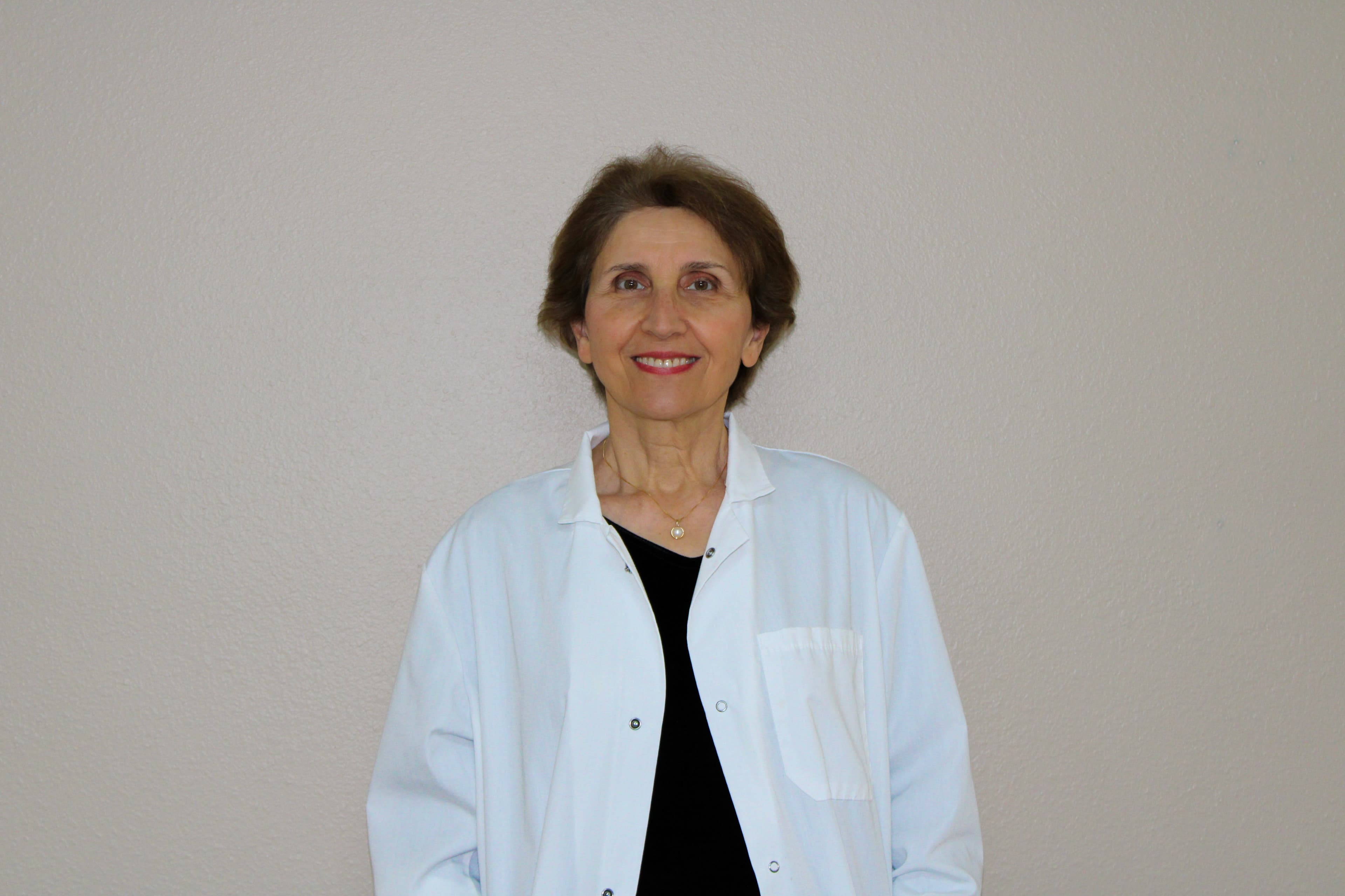 Dr. Touran Davoudi, DDS